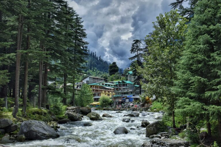 Read more about the article Is October a Good Time to Visit Manali? By Getaway Experiences – Your Companion in the Hills